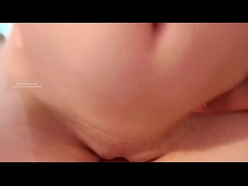 ❤️ Ablamın odasında uyuyorum ve ben böyle uyandım ️❌ Seks videosu bizde ❌️❤