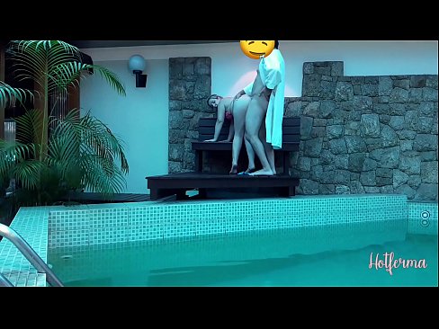 ❤️ Patron hizmetçiyi havuza davet eder ama bir sıcağa dayanamaz ️❌ Seks videosu bizde ❌️❤